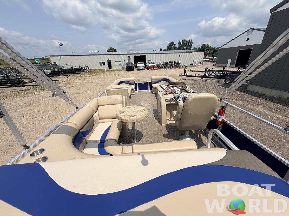 Used 2013 Manitou 220 Xplode VP Tritoon & 150HP Yamaha 4Stroke -$29,995