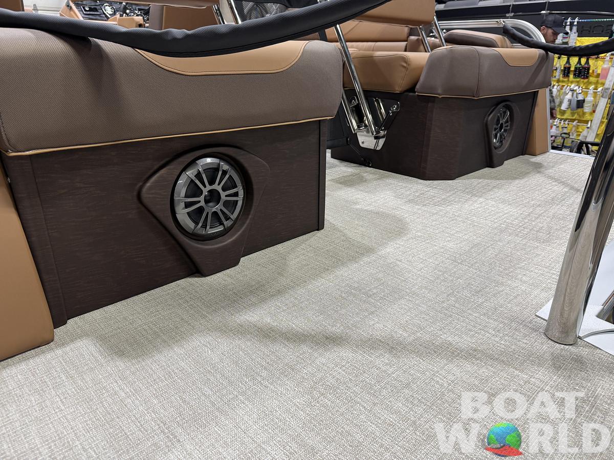 2026 Tahoe Pontoons LTZ 2385 Quad Lounge Shift SS