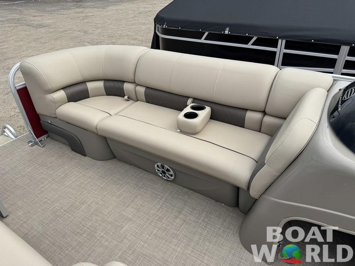 Used 2023 Sun Tracker Party Barge® 20 DLX