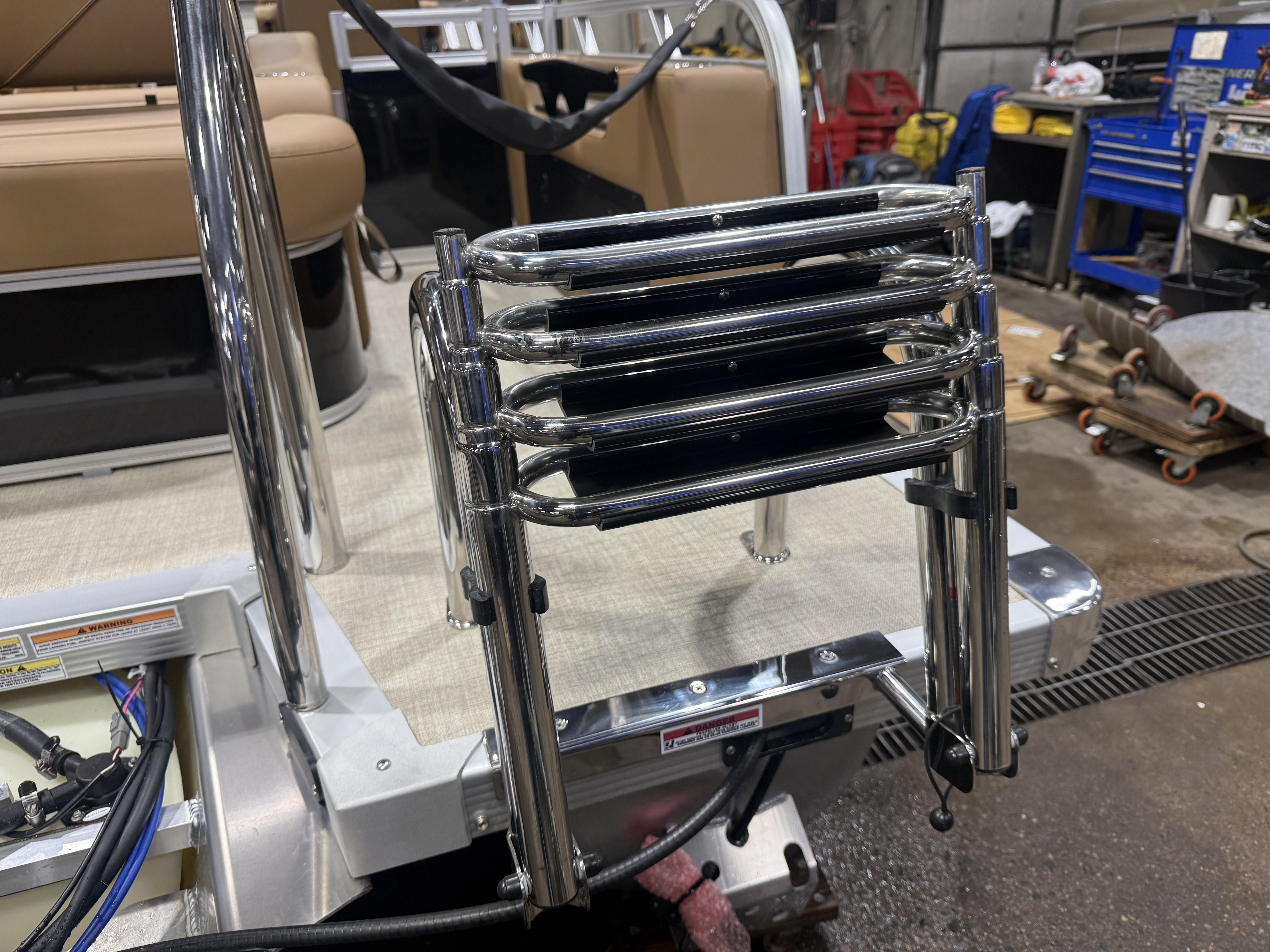 2026 Tahoe Pontoons Sport 2180 Swingback (VRB) 