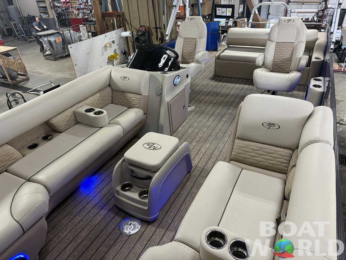 2023 Montego Bay NEW* 8524 Swingback Pontoon & 100HP 4-Stroke EFI