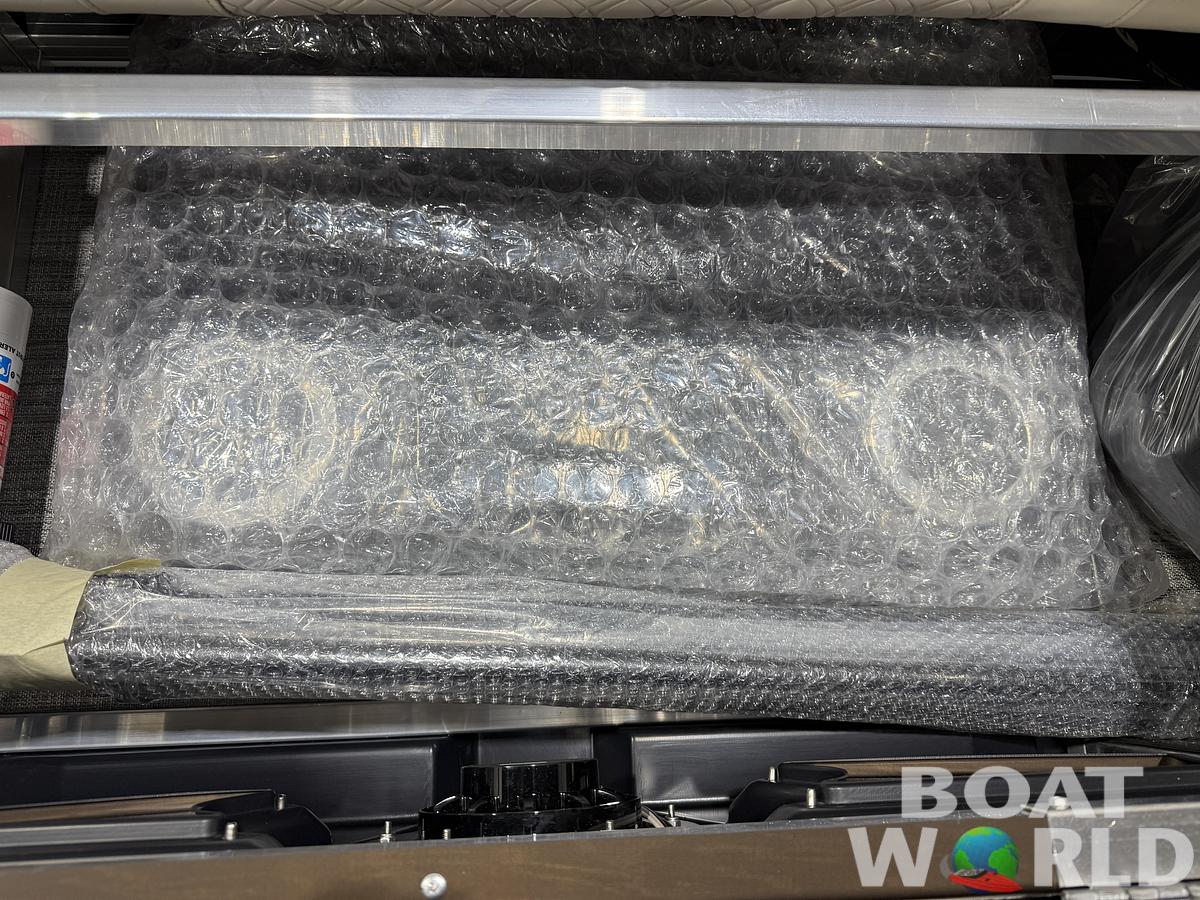 2026 Tahoe Pontoons LTZ 2385 Elite Cruise 