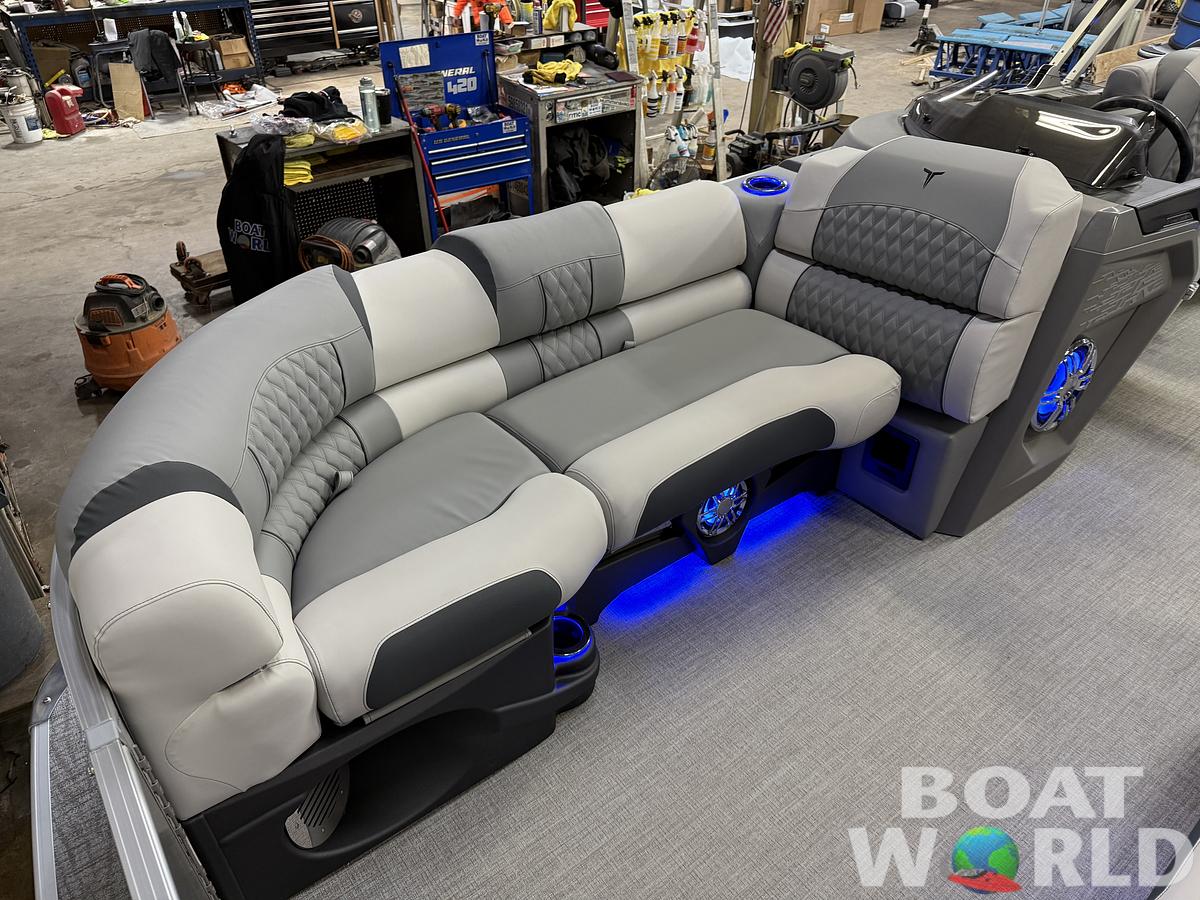 2025 Tahoe Pontoons Cascade 2385 Quad Lounge Tritoon & Honda 4-Stroke EFI