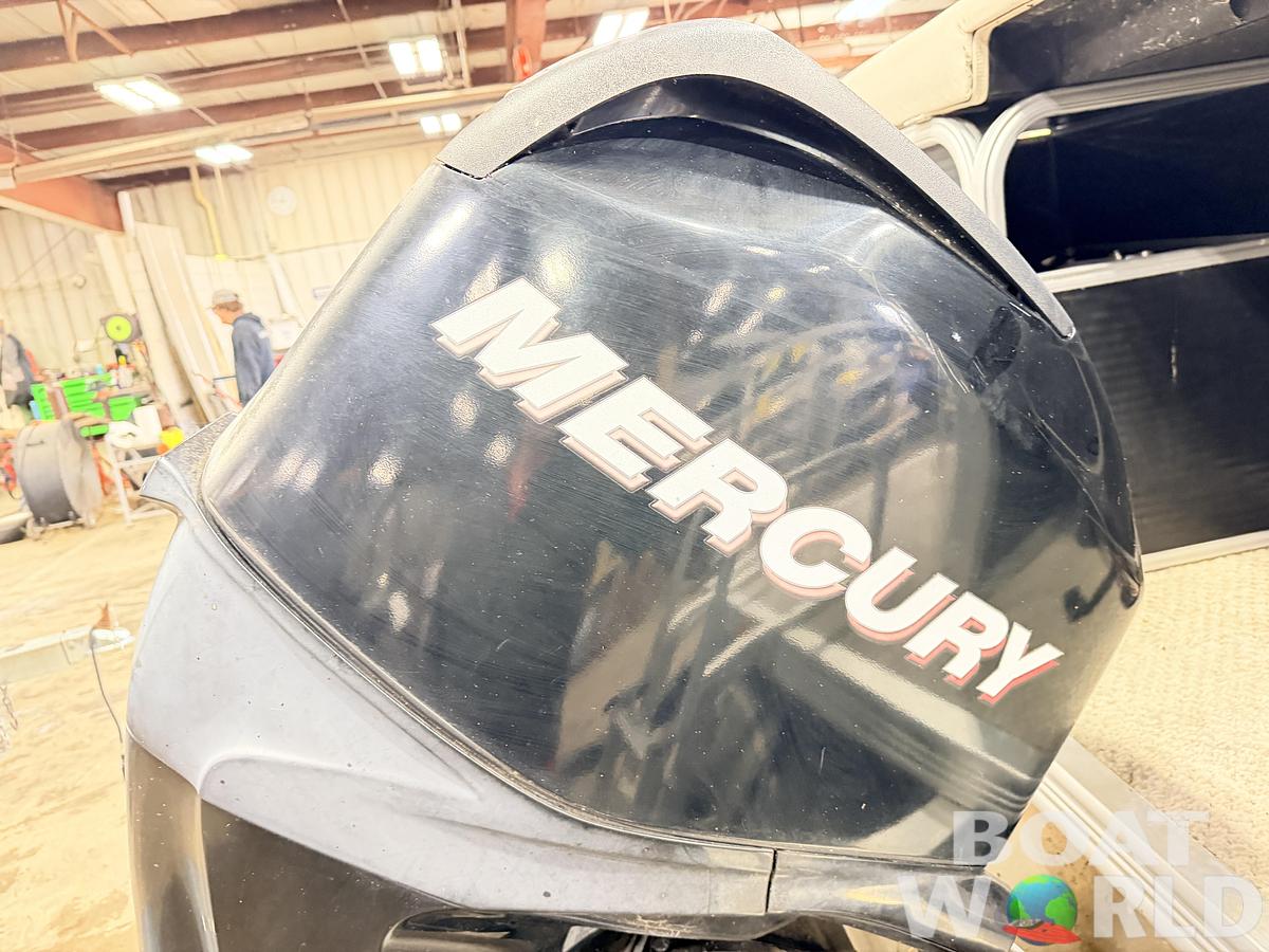Used 2010 Starcraft StarDeck 8522 & 50HP Mercury 4Stroke -$14,995