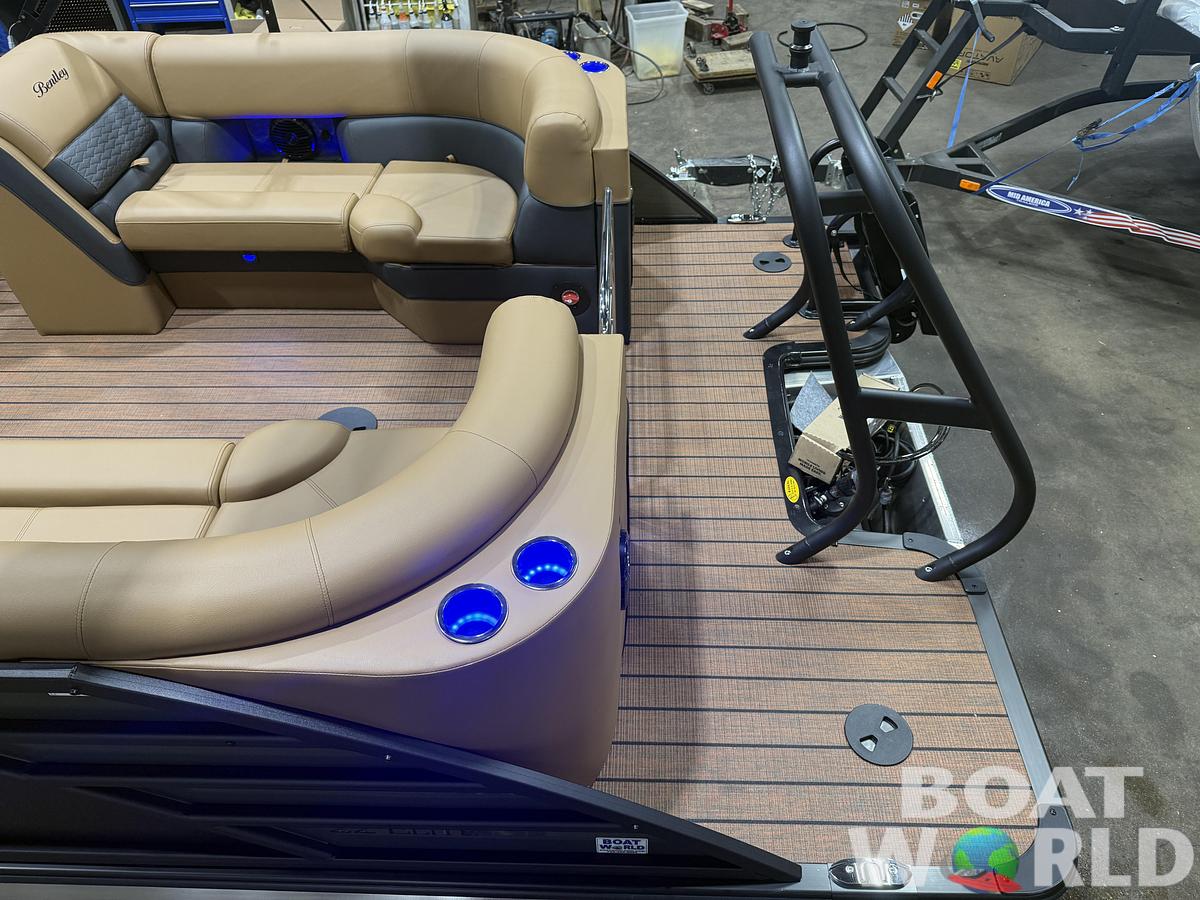 2026 Bentley Pontoons Elite 223 Admiral Quad Lounge Tritoon