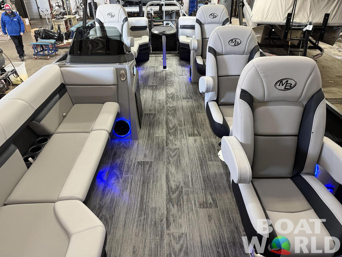 2026 Montego Bay 8522 DL Quad Lounge Tritoon