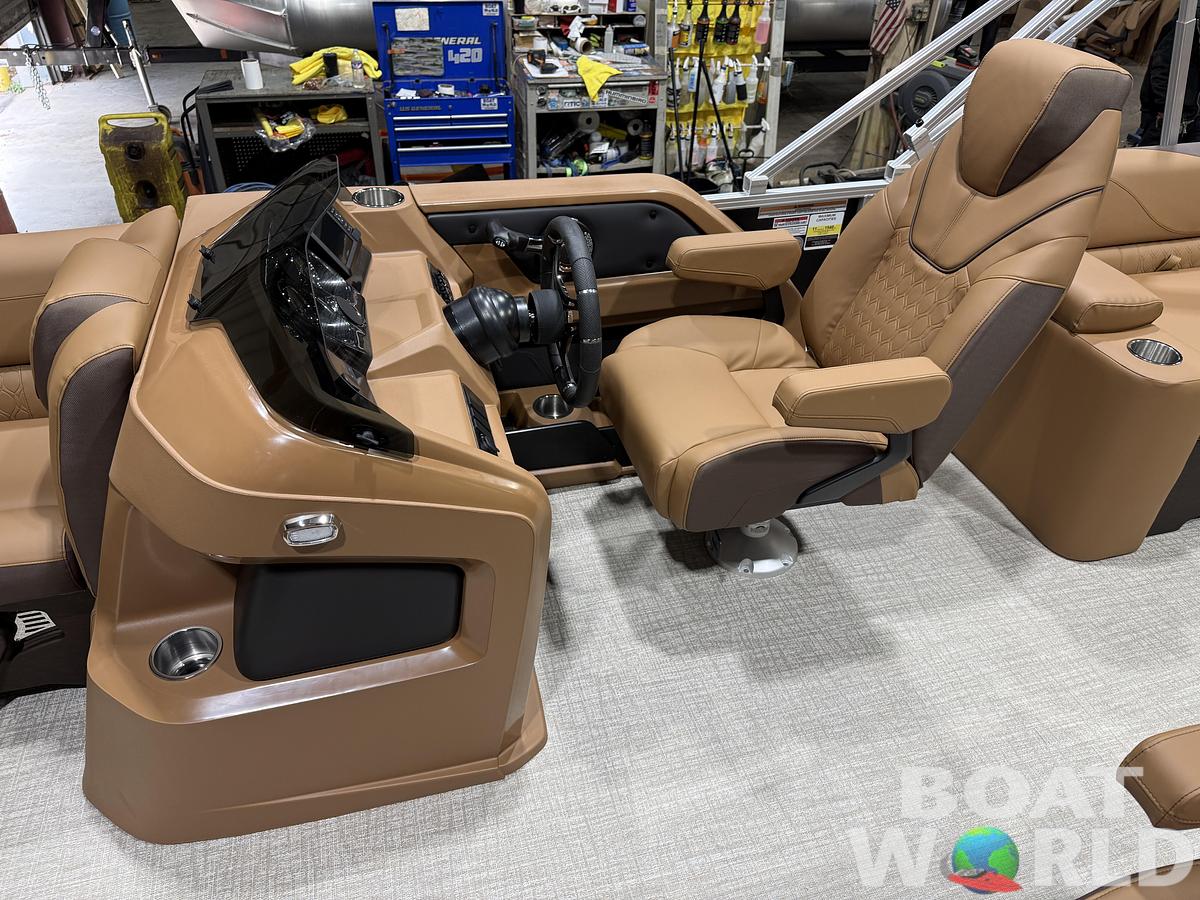 2026 Tahoe Pontoons LTZ 2385 Quad Lounge Shift SS