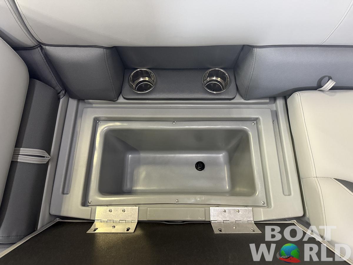 2026 Bentley Pontoons Legacy 220 QSB Swingback & 4-Stroke EFI