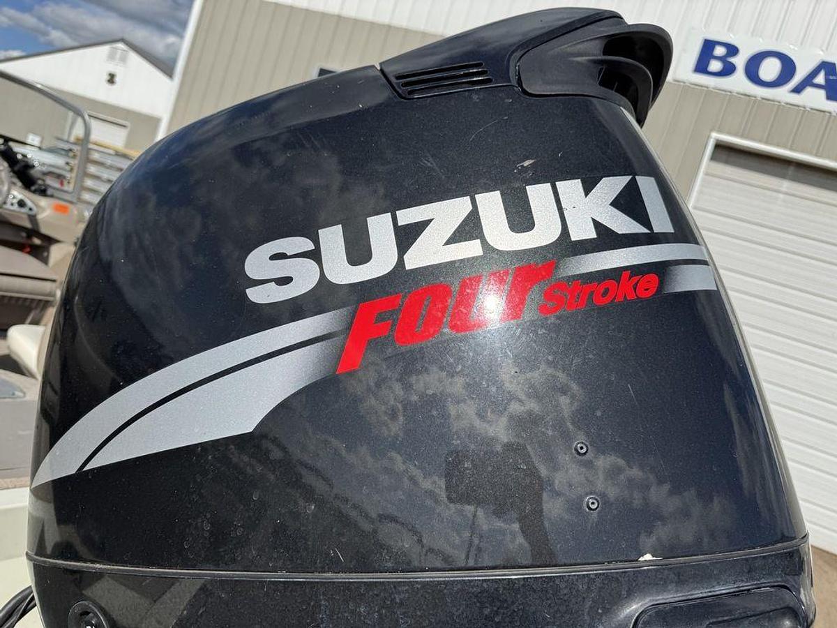 Used 2010 Smoker Craft Pro Mag 182