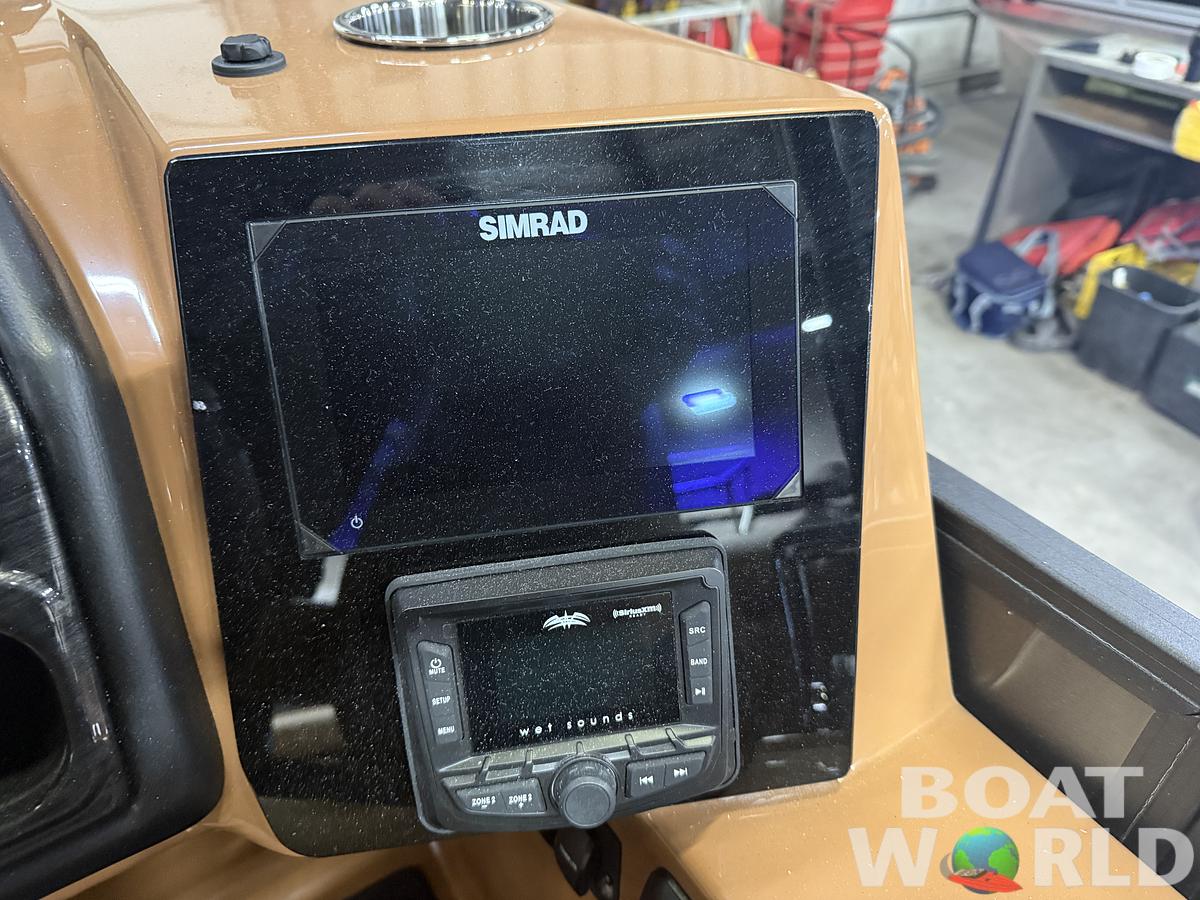 2026 Bentley Pontoons Elite 253 Admiral Quad Lounge Tritoon & 4-Stroke EFI