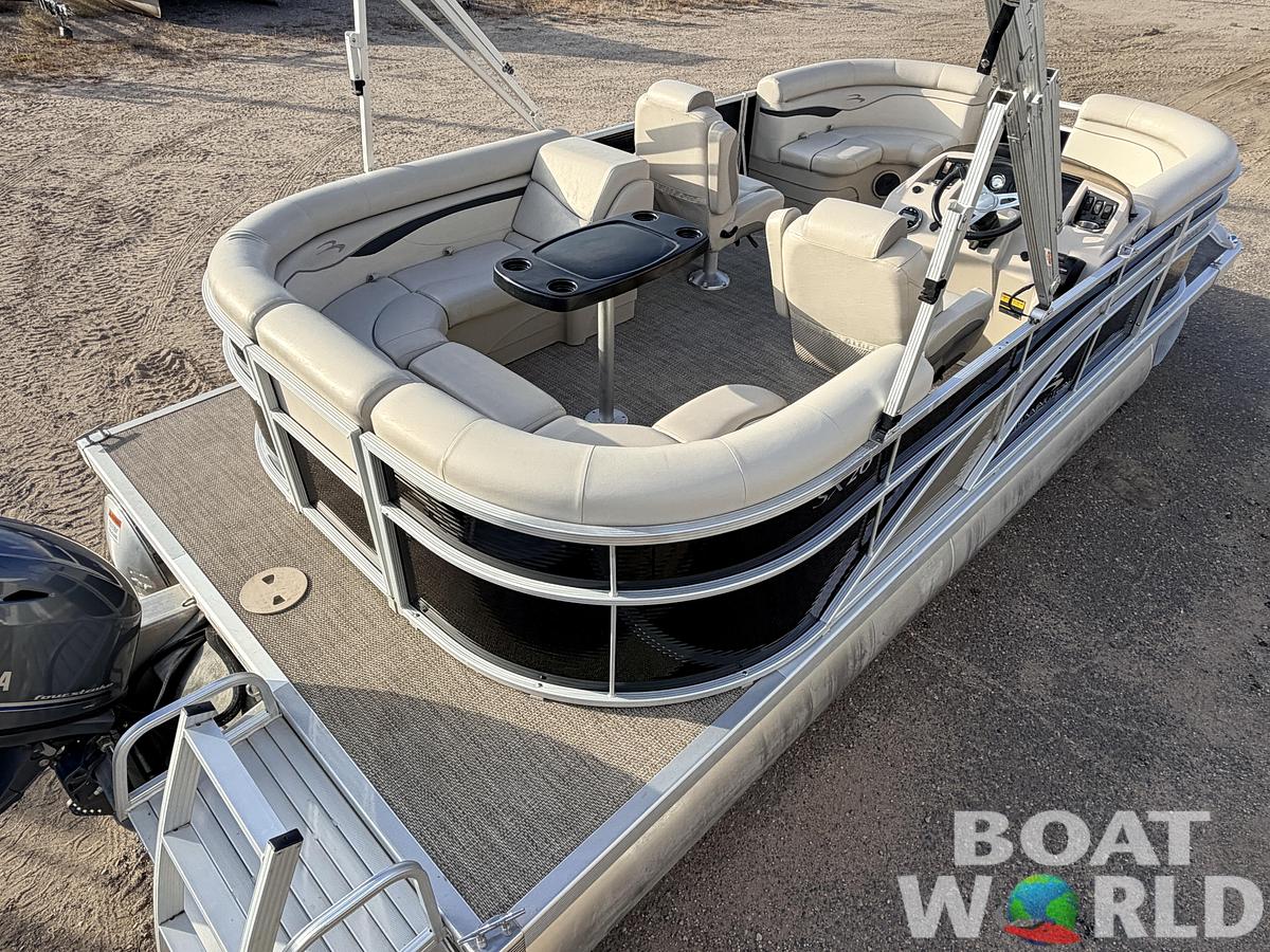 Used 2018 Bennington 20 SSRX & 50HP Yamaha 4 Stroke -$24,995