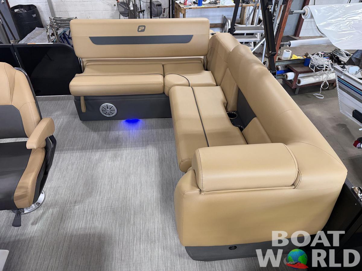 2027 Princecraft Vectra 23 RL SS Swingback Pontoon $36995