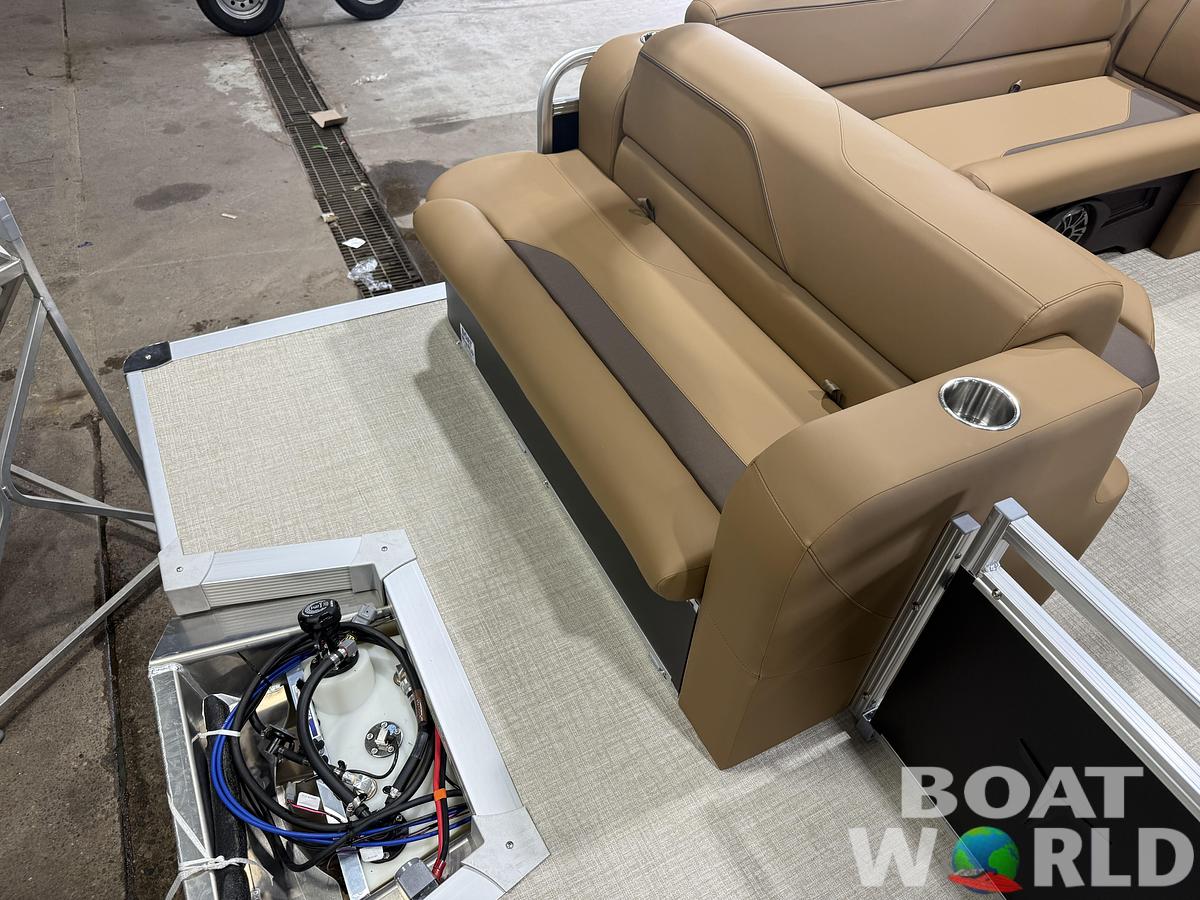 2027 Tahoe Sport CRB 2180 Cruise Rear Bench Pontoon $30995