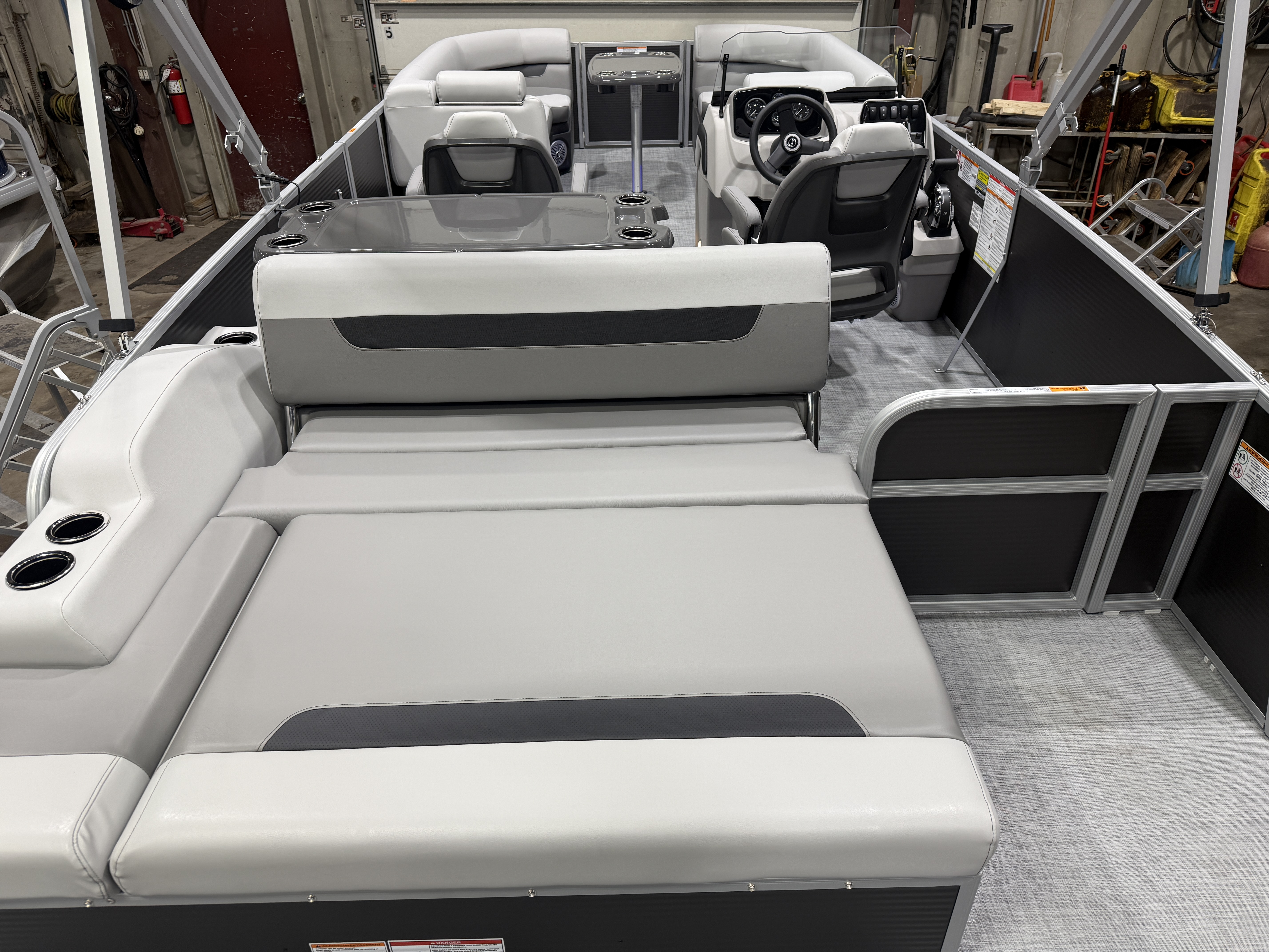 2026 Princecraft Vectra 23 RL SS Swingback Pontoon