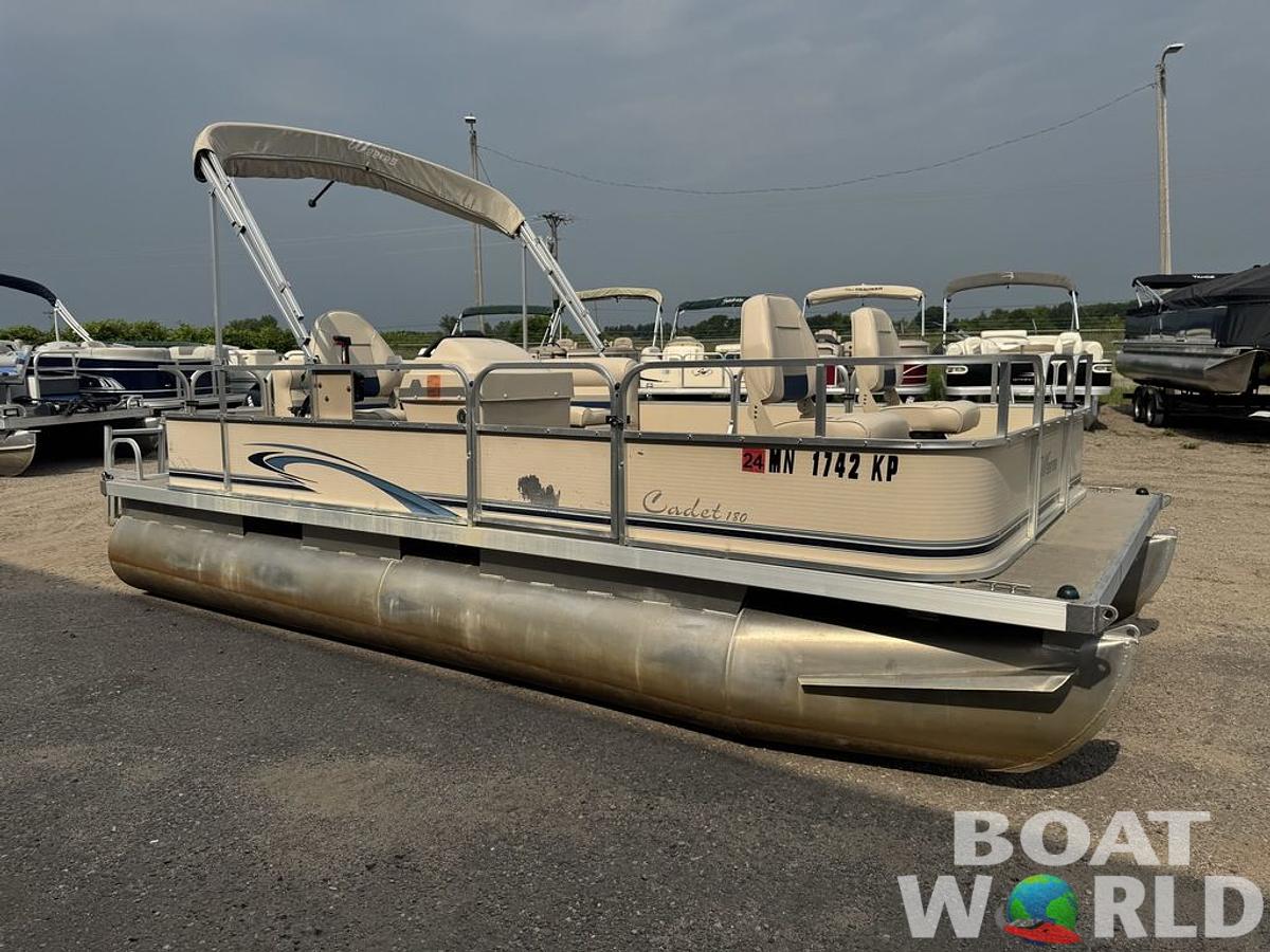 Used 2010 Weeres Cadet Fish 18' & Mercury 4-Stroke