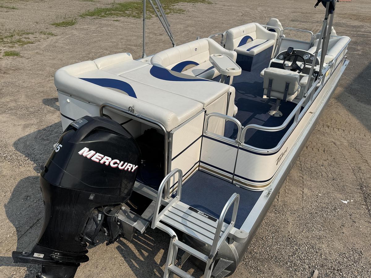 Used 2008 Tahoe Pontoons 24 Bow Fish Pontoon