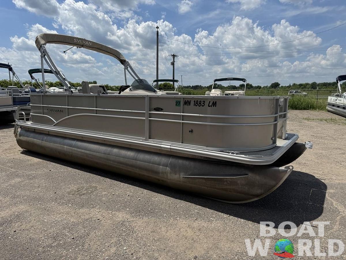Used 2016 Sylvan 820 4-PT Pontoon