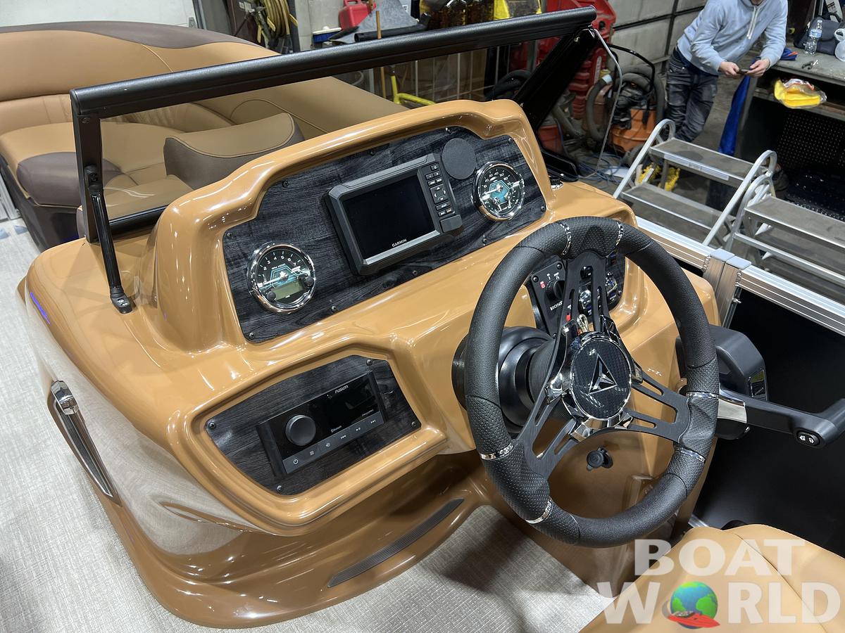 2026 Tahoe Pontoons LTZ 2385 Swingback (VRB) Windshield Tritoon