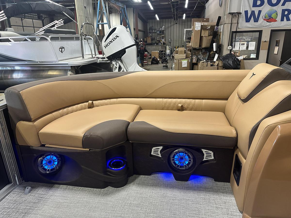 2025 Tahoe Pontoons LTZ 2385 Swingback (VRB) Windshield Tritoon & Honda 4-Stroke EFI