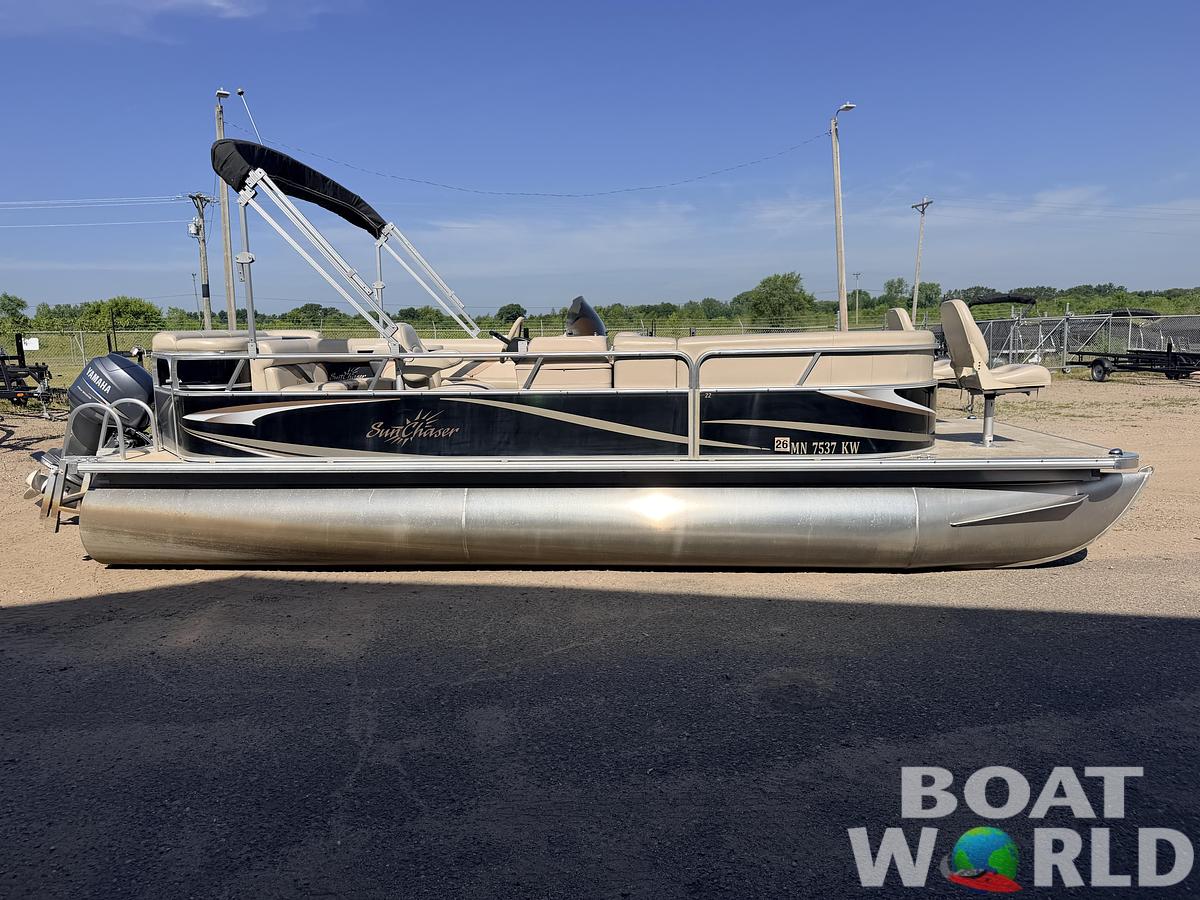 Used 2012 SunChaser 22 Fish 'N Cruise & 50HP Yamaha 4Stroke -$17,995