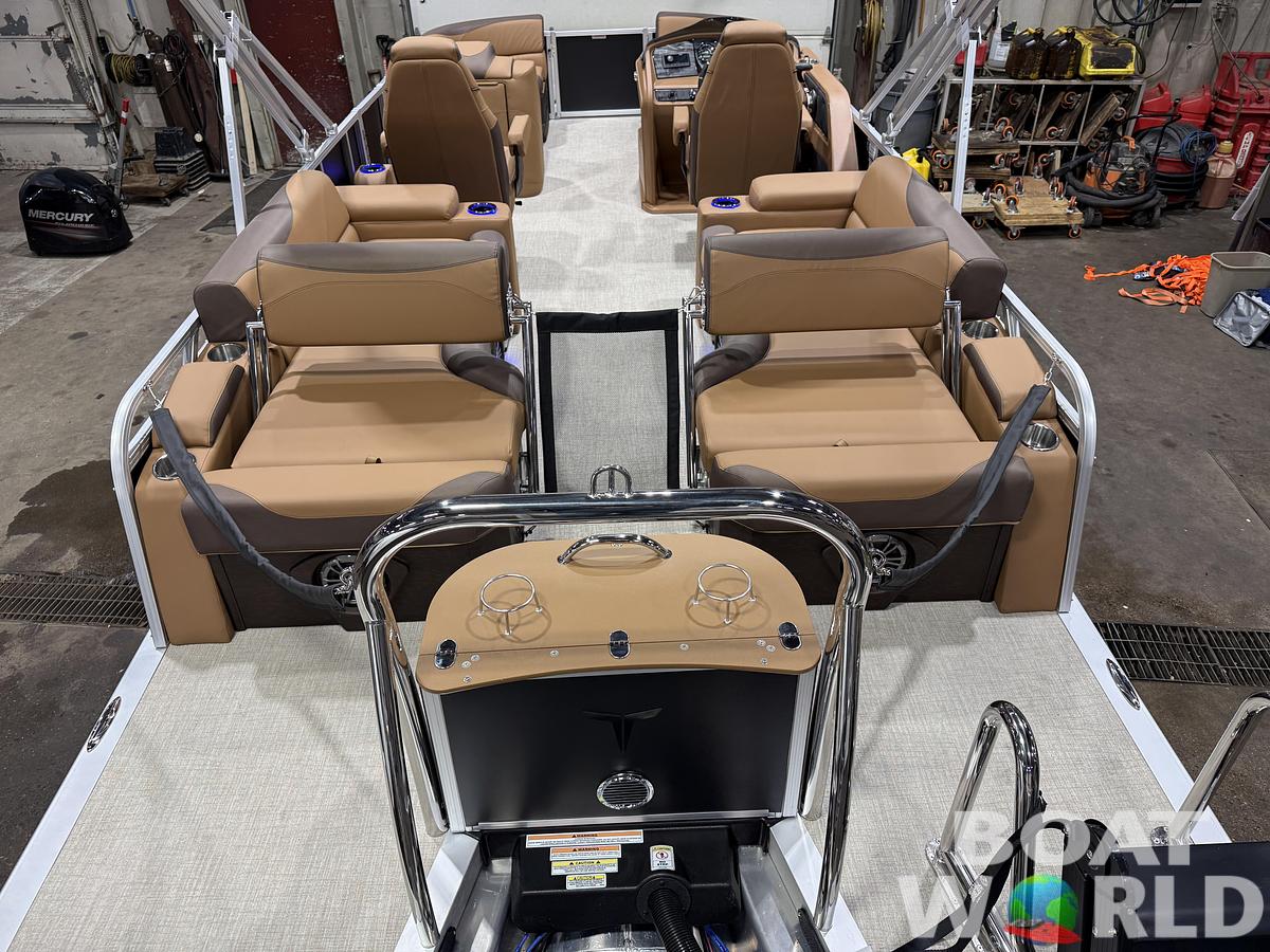 2026 Tahoe Pontoons LTZ 2385 Quad Lounge Shift SS Tritoon 