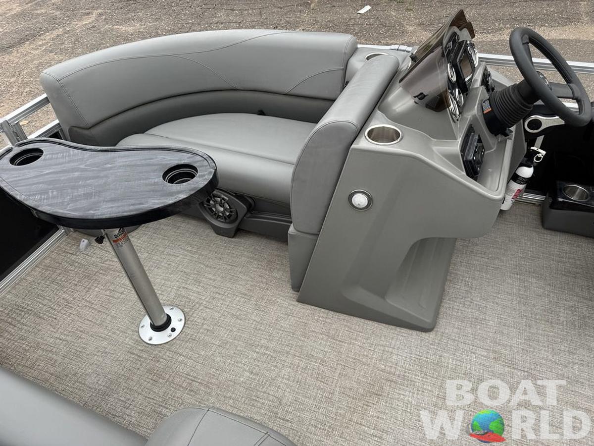 Used 2021 Tahoe Pontoons SLT 18' Quad Lounge & Honda 60HP 4-Stroke EFI