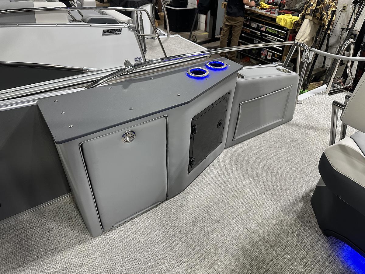 2025 Tahoe Pontoons Cascade 2385 Cruise Rear Bench Tritoon & Honda 225HP 4-Stroke EFI