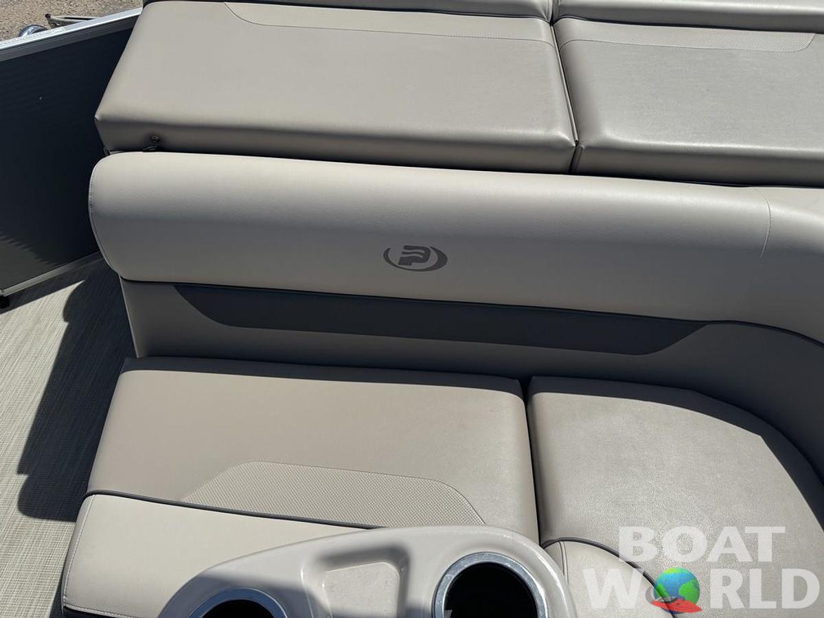 Used 2020 Princecraft Vectra 19 Pontoon