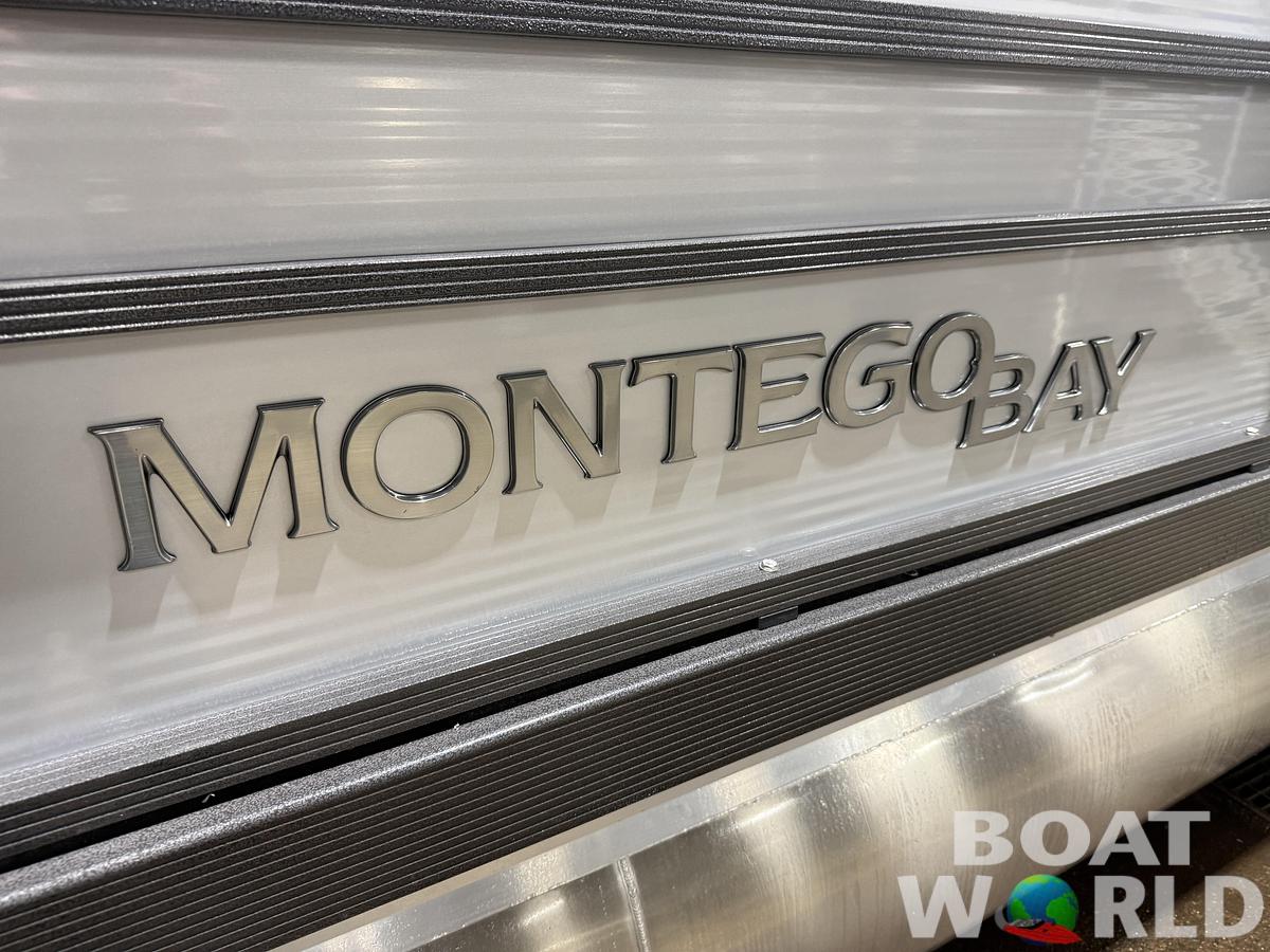 2026 Montego Bay 8522 Swingback Deluxe Pontoon