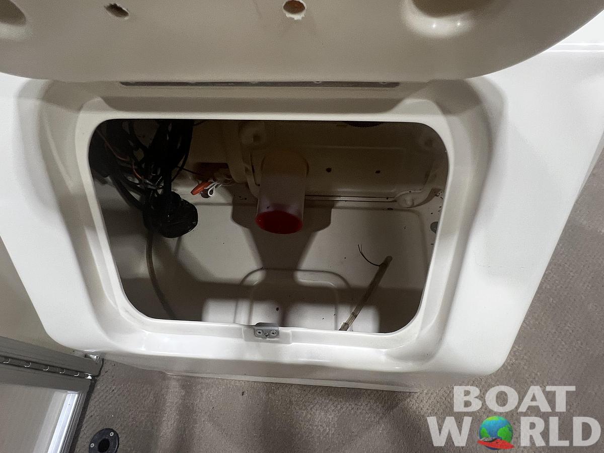 Used 2005 Sweetwater Tuscany 2286 & 40HP Yamaha 4Stroke -$12,995