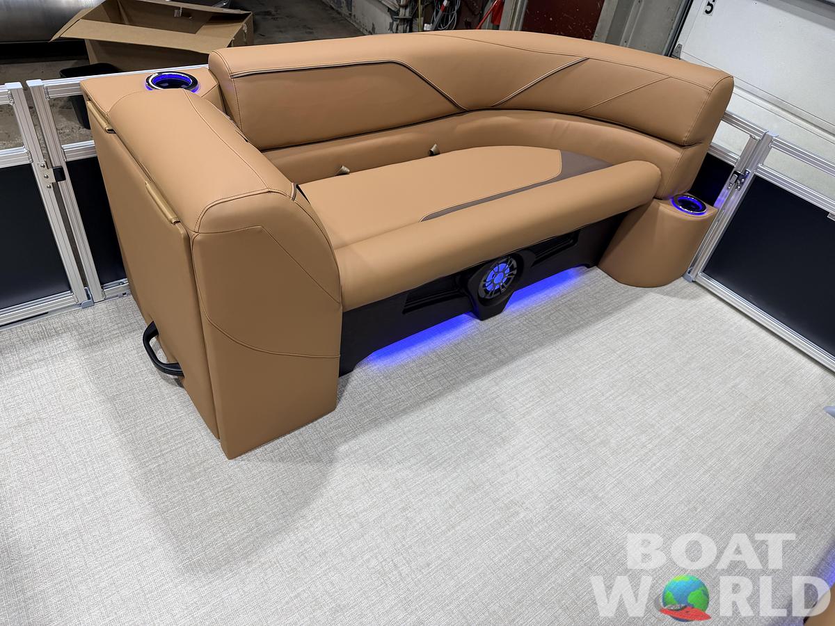 2026 Tahoe Sport 2385 VRB Swingback Tritoon $47995