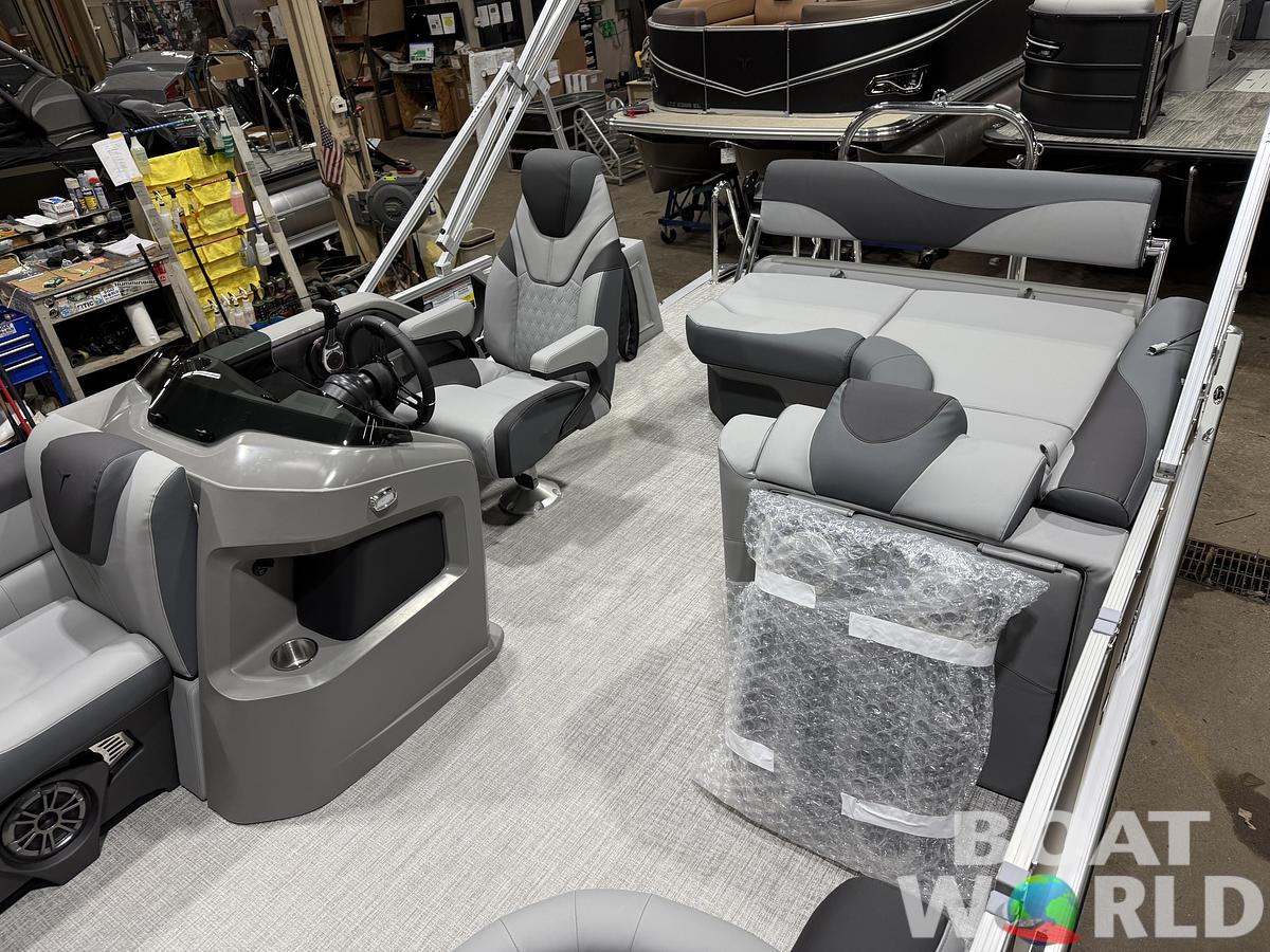 2026 Tahoe Pontoons LTZ 1985 Cruise Rear Bench (CRB) 