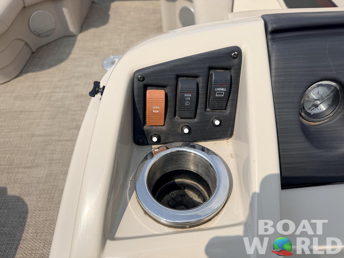 Used 2019 Bennington 21 SX Quad Lounge & Yamaha 90HP 4Stroke -$29,995