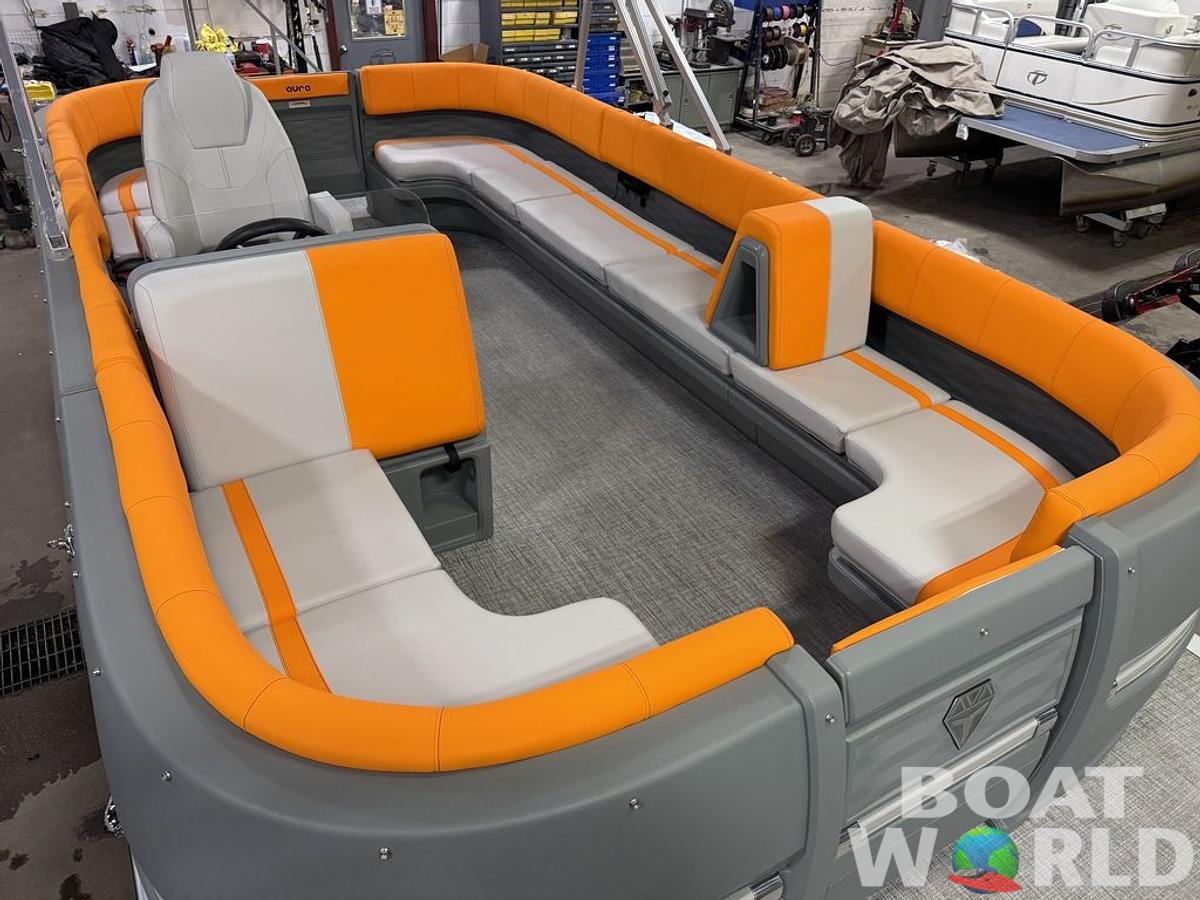 2025 Tahoe Pontoons Aura 2185 Quad Lounge & 90HP 4-Stroke EFI