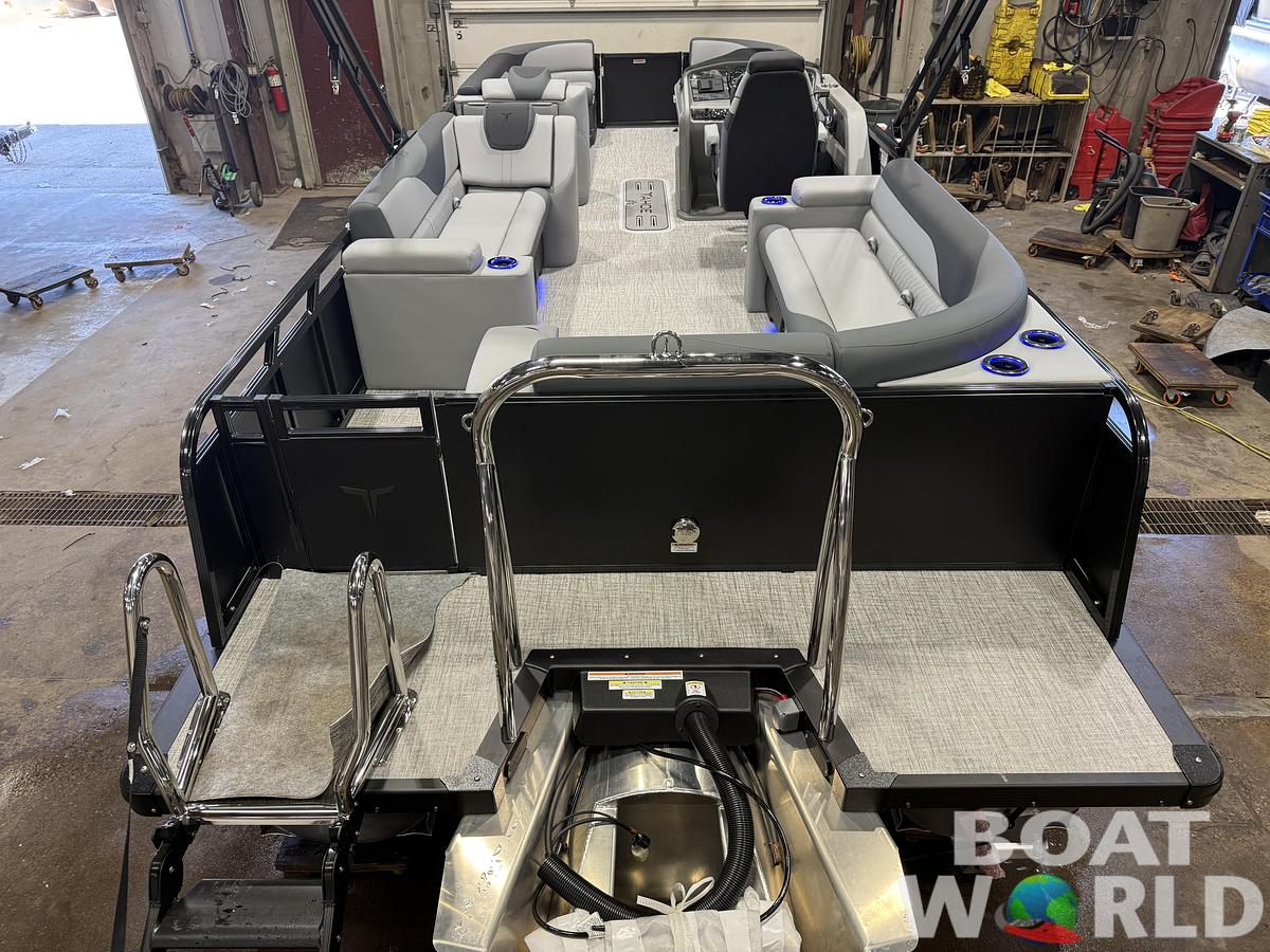 2027 Tahoe LTZ 2585 Elite Cruise Tritoon 300HP $69995