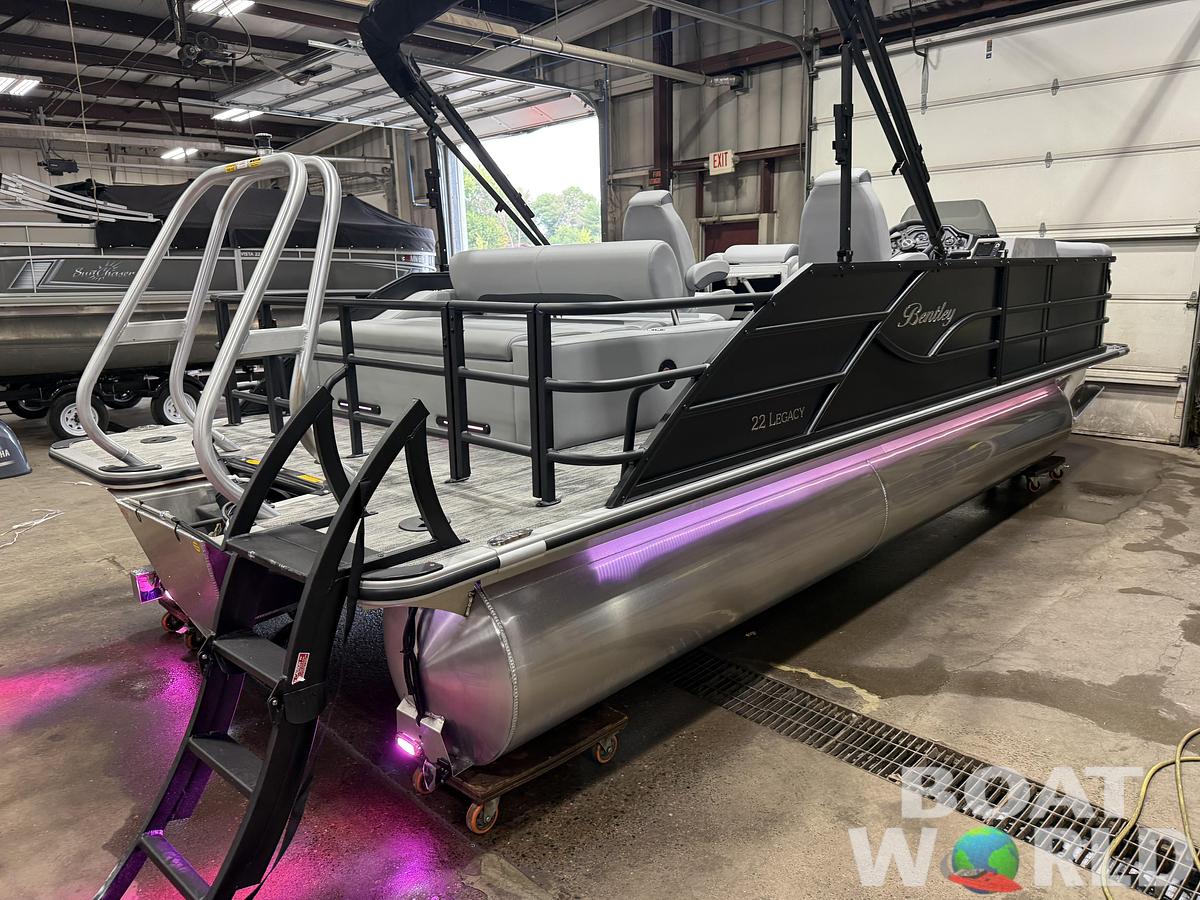 2027 Bentley Legacy 220 Swingback Pontoon $44995