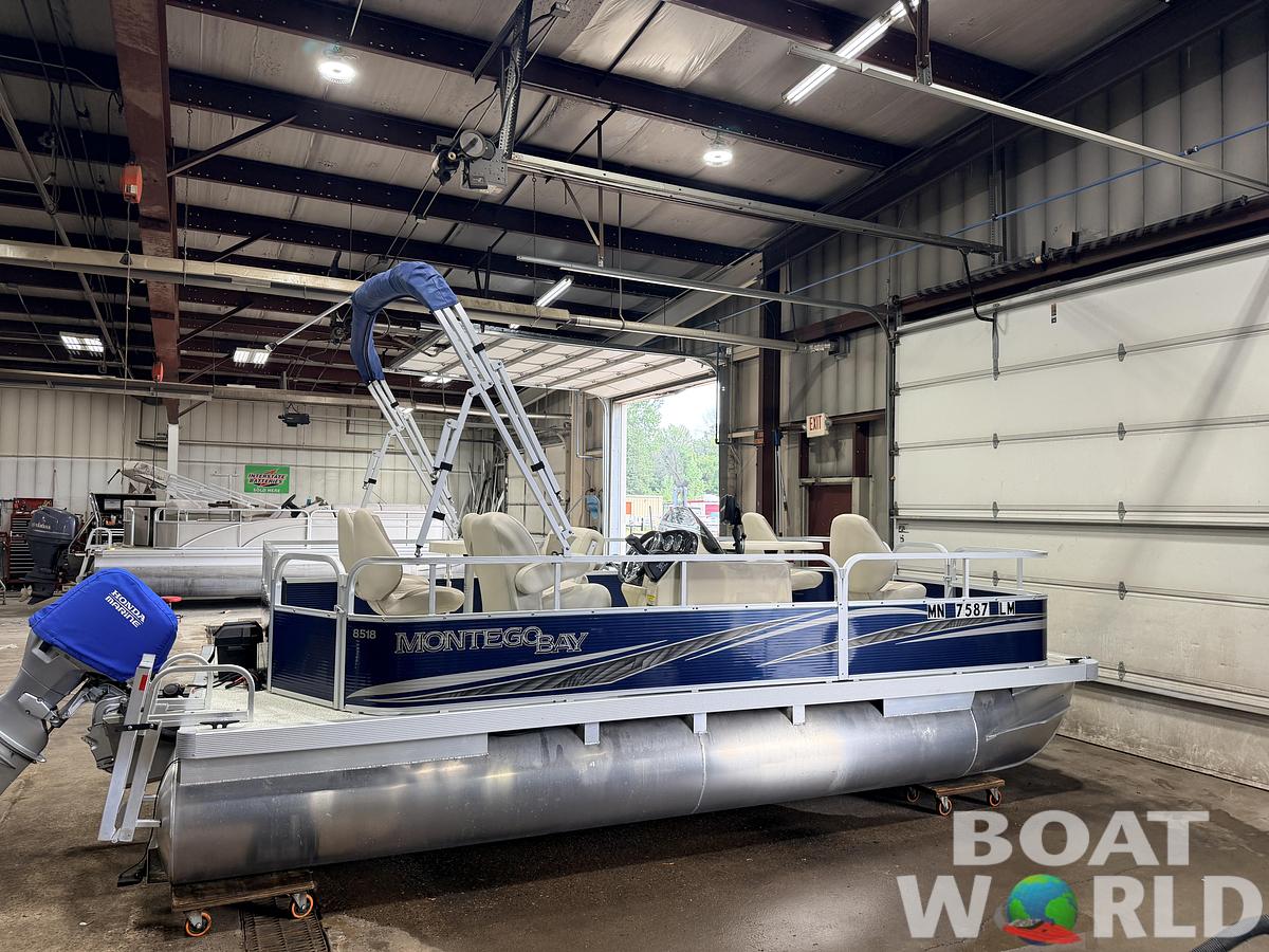 Used 2017 Montego Bay 8518 4-PT & 40HP Honda 4Stroke -$18,995