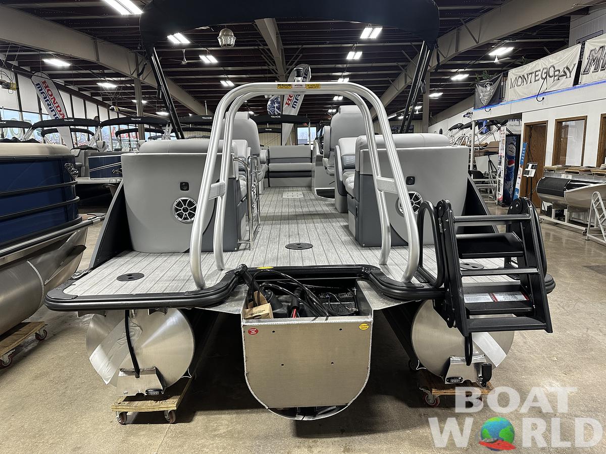 2025 Bentley Pontoons Elite 223 Admiral Quad Lounge Tritoon & Honda 4-Stroke EFI