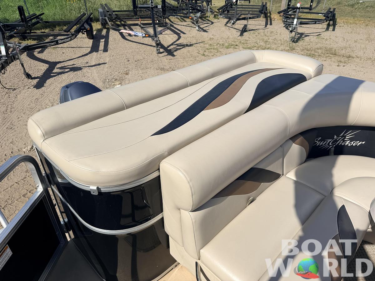 Used 2012 SunChaser 22 Fish 'N Cruise & 50HP Yamaha 4Stroke -$17,995
