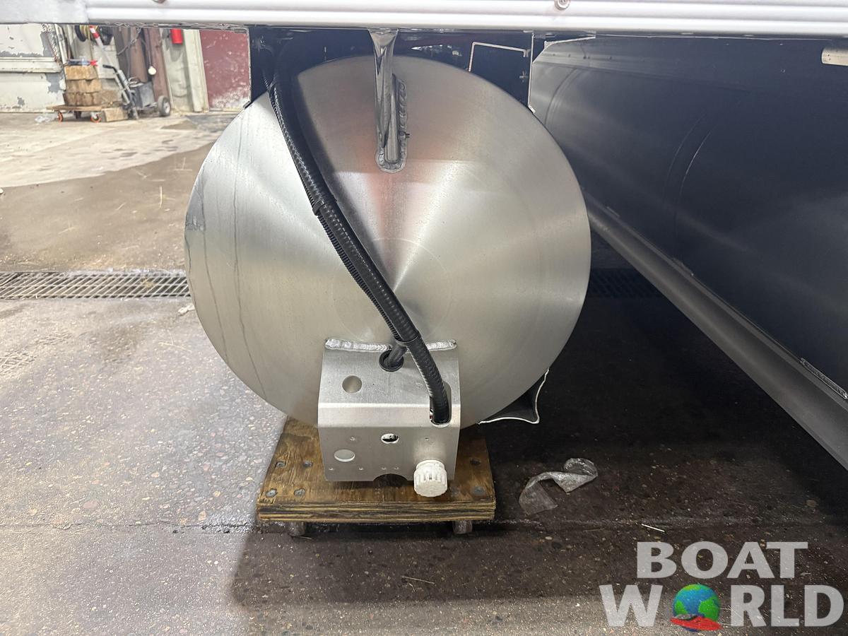 2026 Tahoe Pontoons GEOfish 2385 Rear Fish Tritoon 