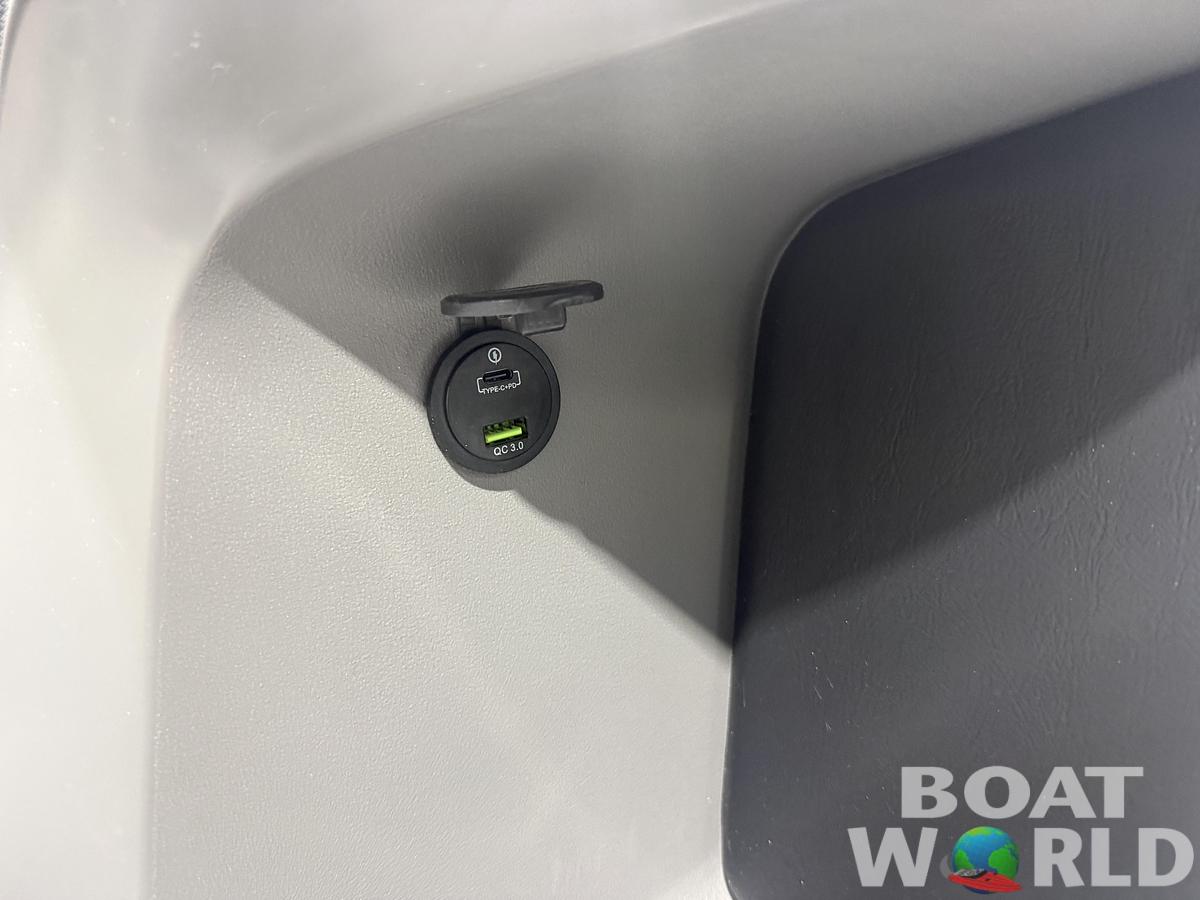 2026 Tahoe Pontoons LTZ 2185 Cruise Rear Bench (CRB)