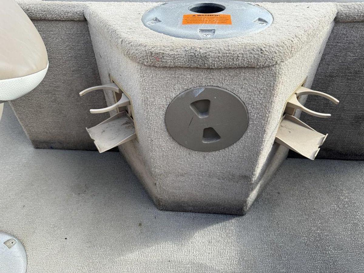 Used 2010 Smoker Craft Pro Mag 182