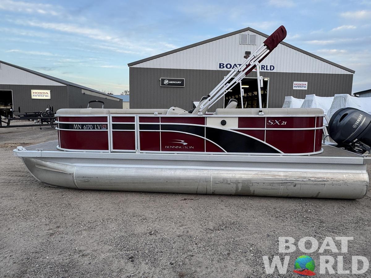 Used 2019 Bennington 21 SX Pontoon