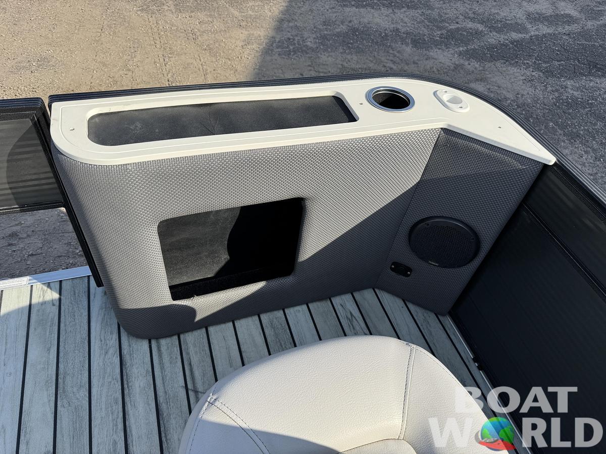 Used 2017 Crest  200 Pontoon with 115HP Yamaha Fourstroke EFI