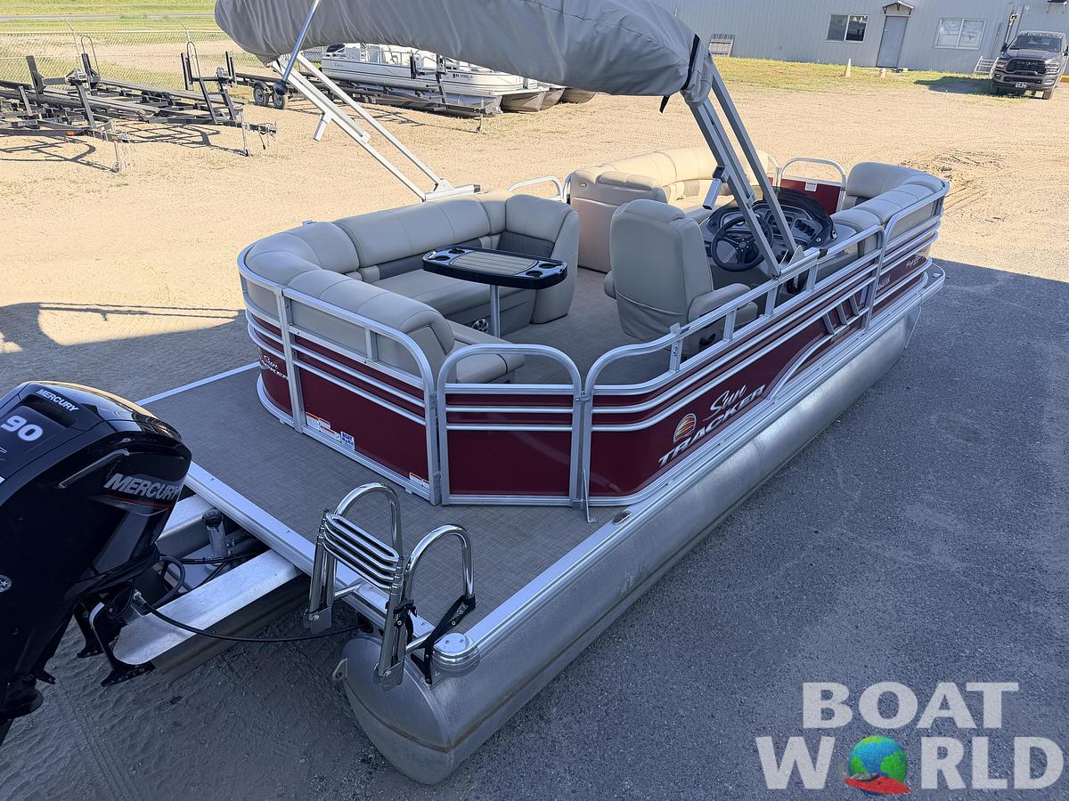 Used 2023 Sun Tracker Party Barge 20 DLX & 90HP Mercury 4Stroke -$27,995