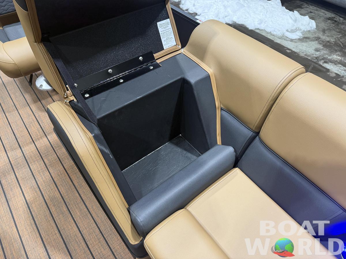 2026 Bentley Pontoons Elite 253 Admiral 350HP Quad Lounge Tritoon