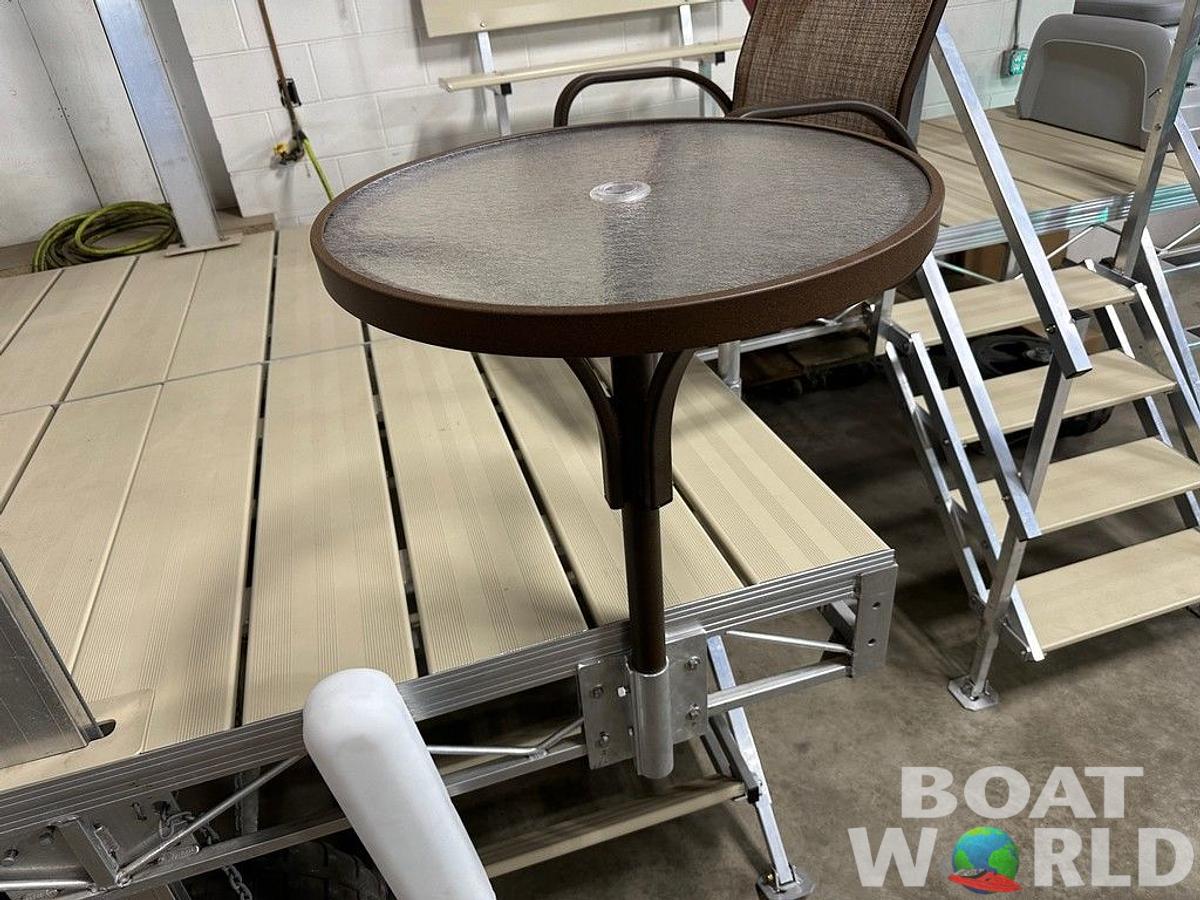 Dock Accessories Table and Chair Set
