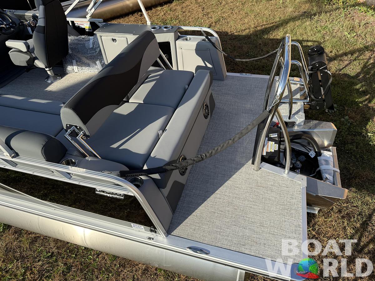2026 Tahoe Pontoons LTZ 2385 (CRB) Cruise Rear Bench Tritoon 