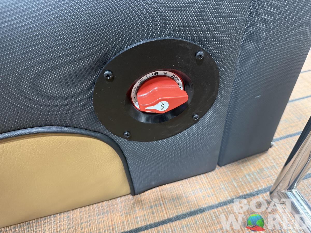 2026 Bentley Pontoons Elite 223 Admiral Quad Lounge Tritoon