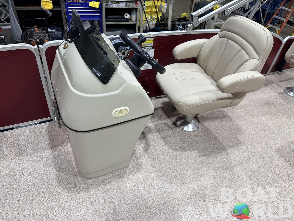 Used 2016 Weeres 200 Allure Fish Pontoon